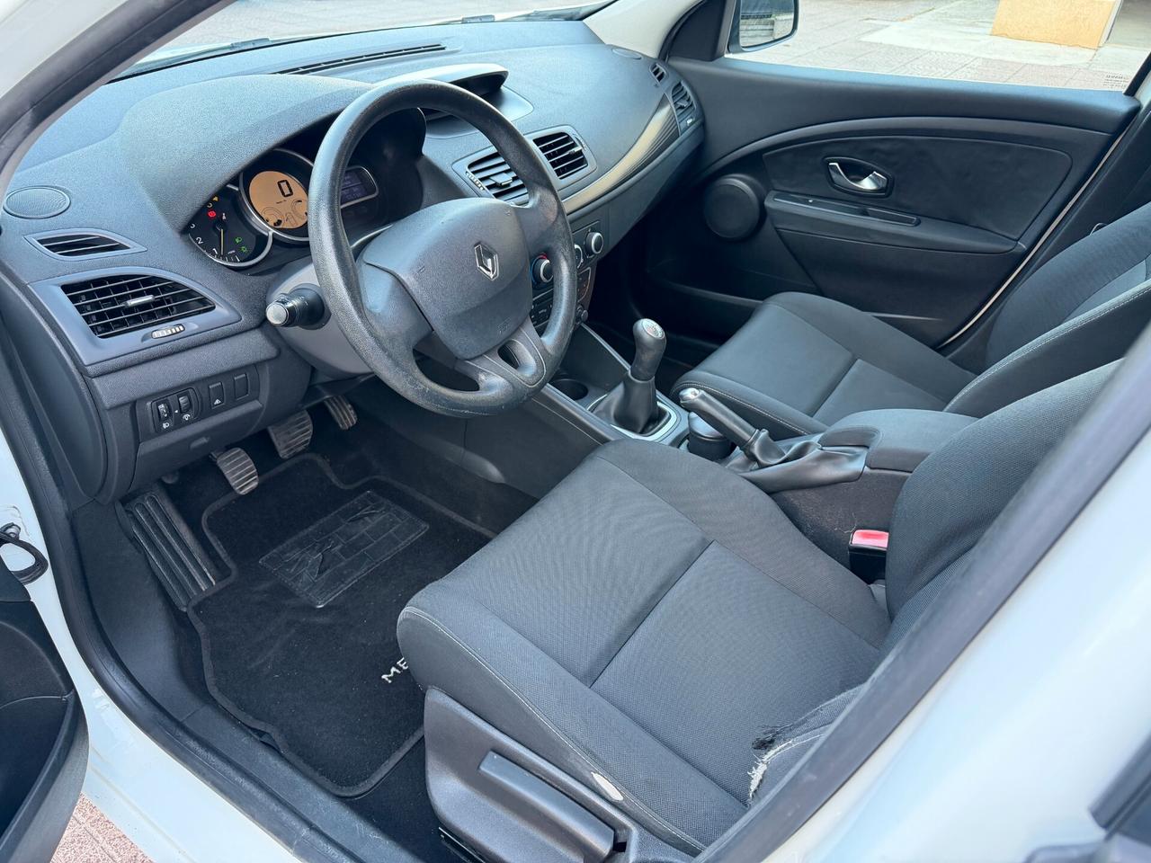 Mégane 1.5 dCi 90CV, TAGLIANDATA GOMME NUOVE