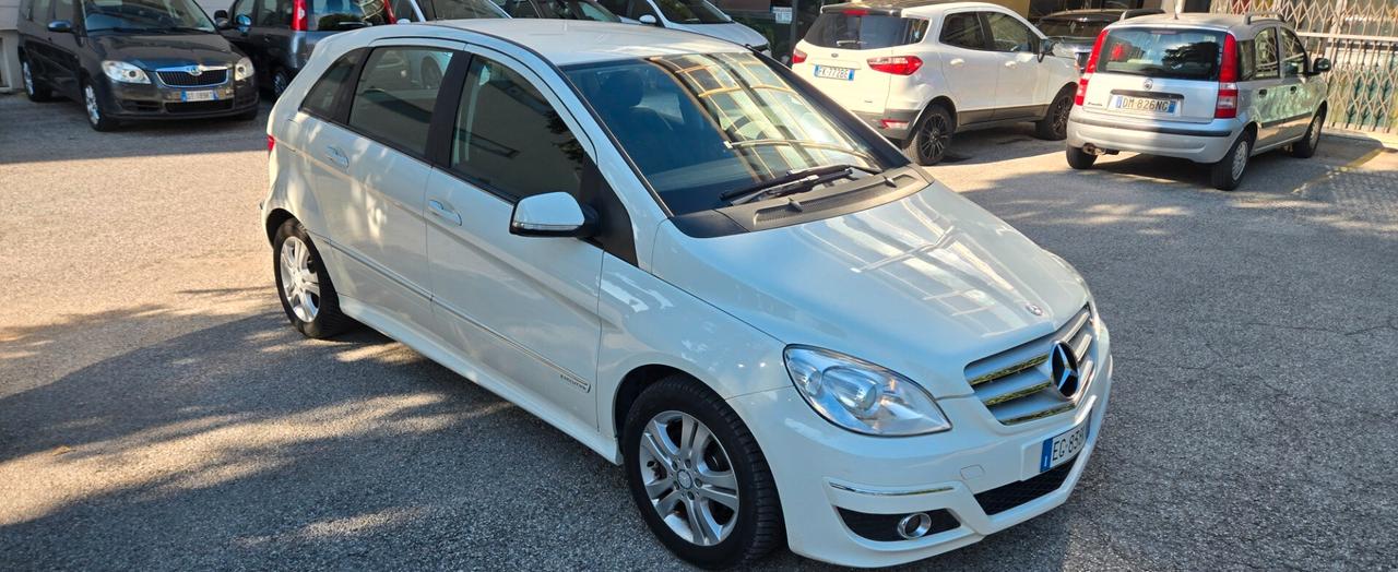 Mercedes-benz B 200 CDI Premium