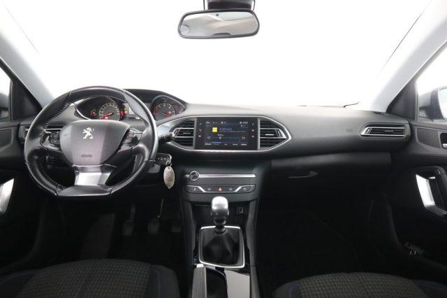 PEUGEOT 308 308 BlueHDi 130 S&S SW Style (a stock)