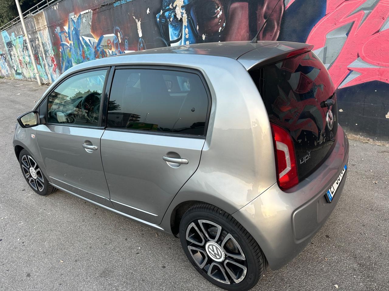Volkswagen up! 1.0 75 CV 5p. high up