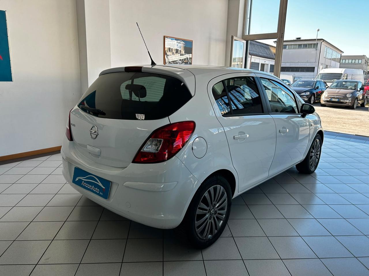 Opel Corsa 1.2 GPL X NEOPATENTATI 2014