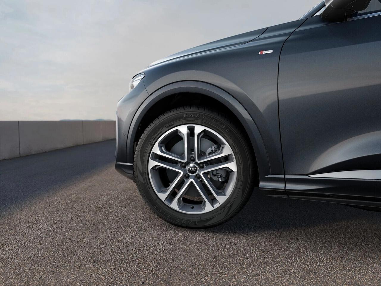 Audi Q5 2.0 tdi S line quattro 204cv s-tronic