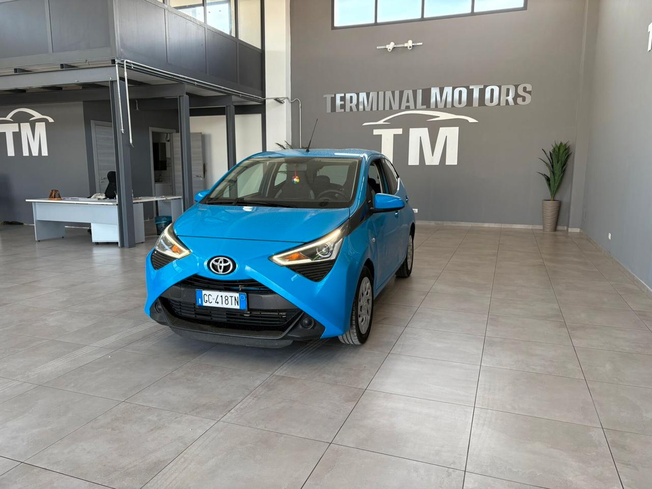 Toyota Aygo Connect 1.0 VVT-i 72 CV 5 porte x-play