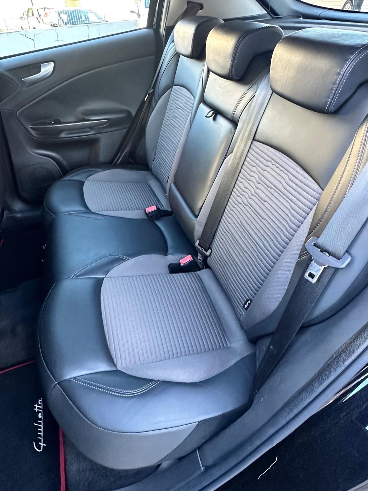 Alfa Romeo Giulietta 1.6JTDm-2 120 CV Distinctive