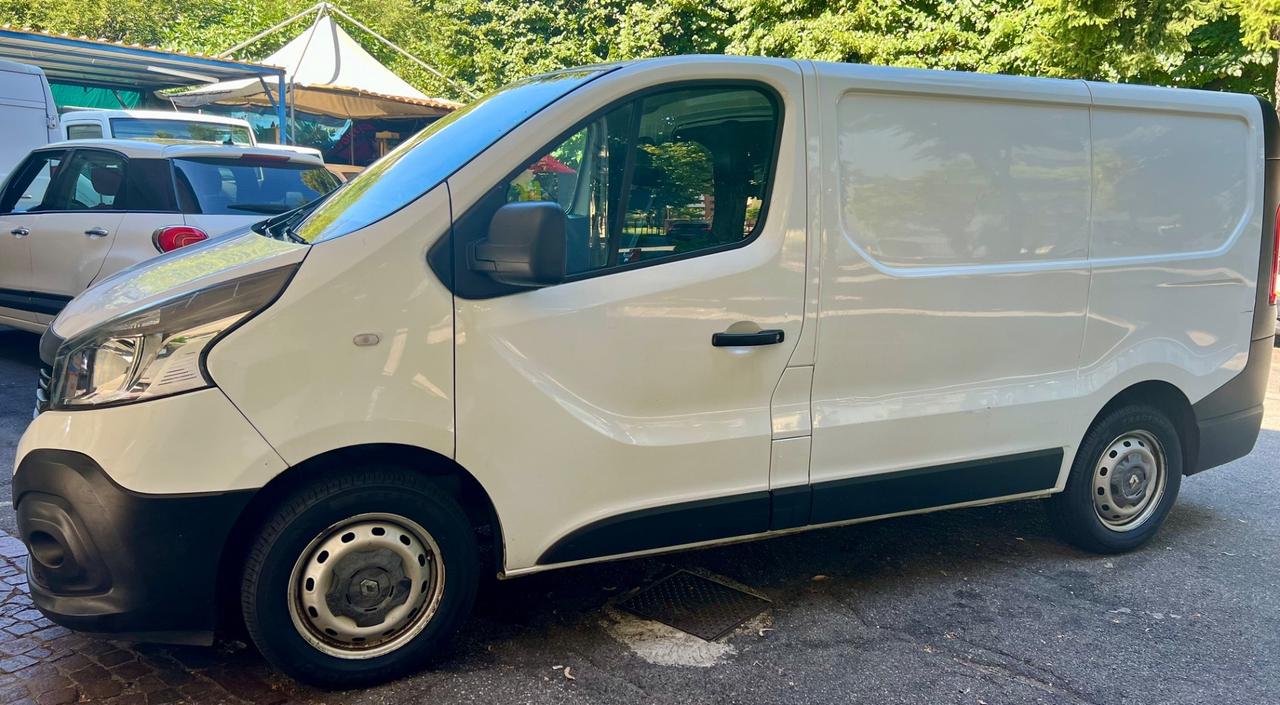 Renault Trafic 1.6 dCi 120CV EURO 6B nessun limite di circolazione.!!!