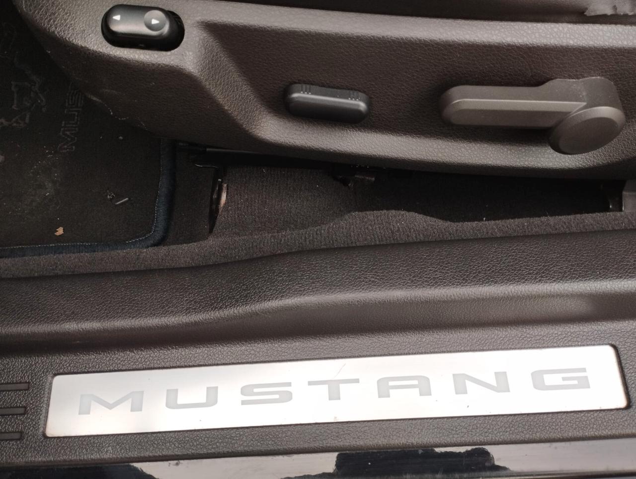 Ford Mustang 4.6 V8 GT