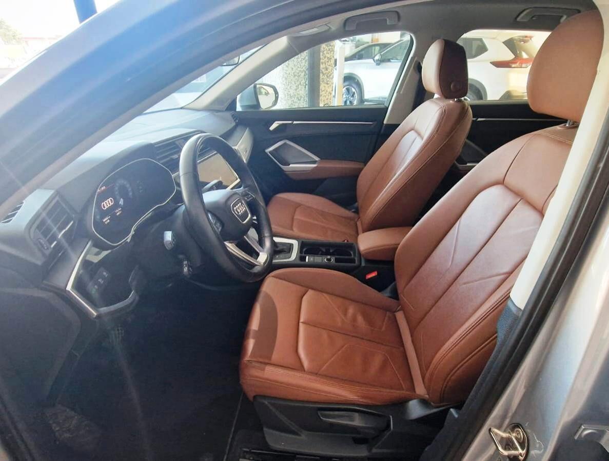 Audi Q3 40 TDI quattro S tronic Business Advanced