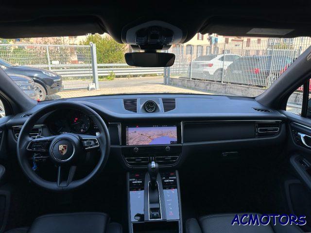 PORSCHE Macan 2.0