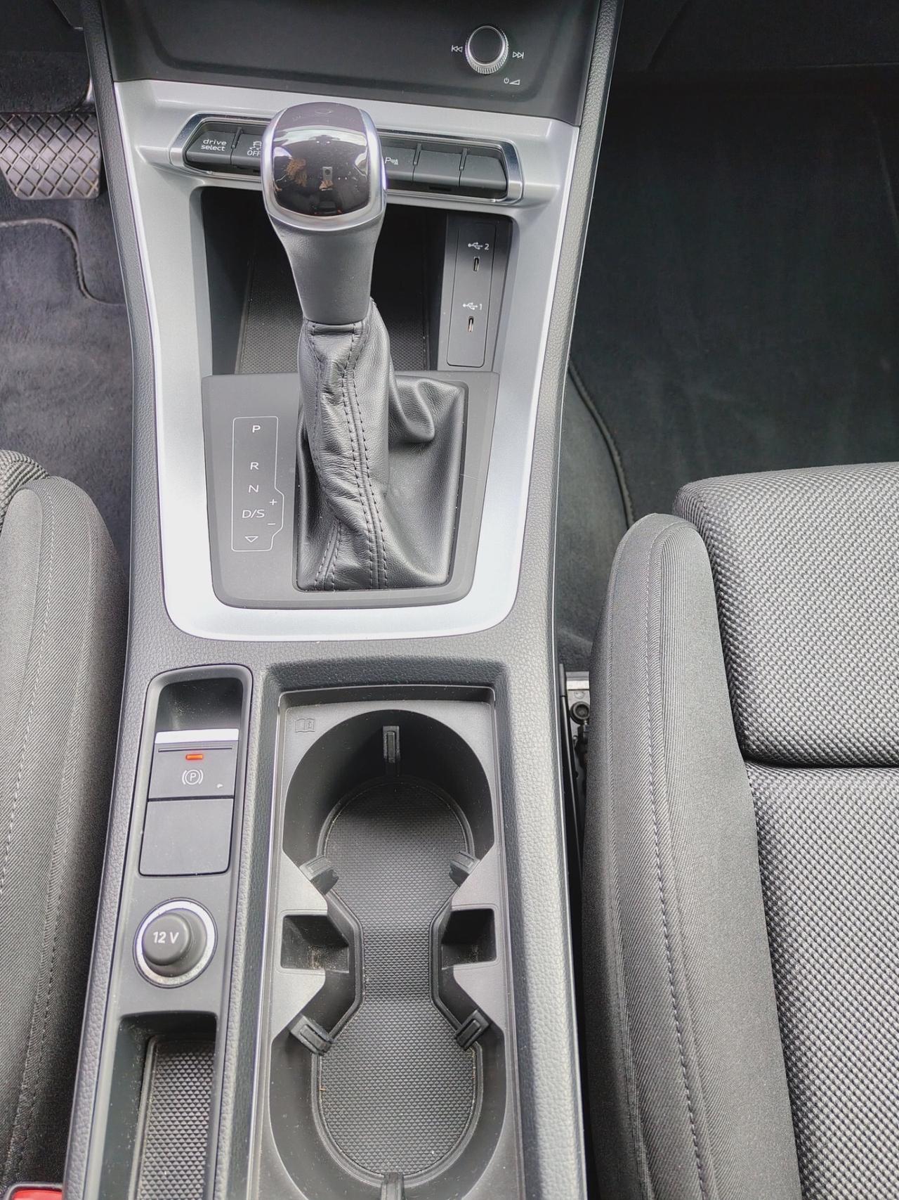 Audi Q3 SPB 35 TDI S tronic line edition - 2022