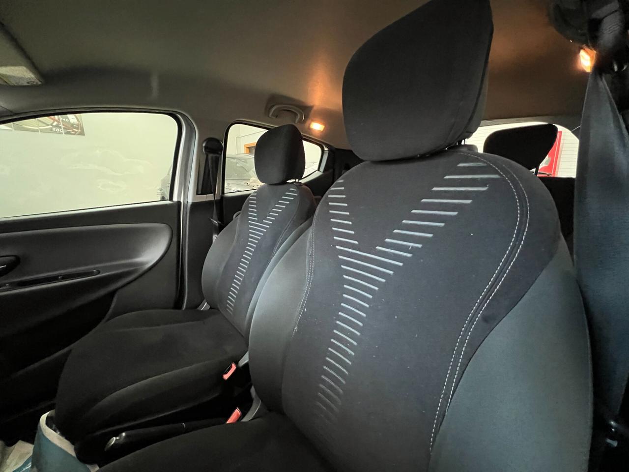 Lancia Ypsilon 1.3 MJT 16V 95 CV 5 porte S&S Platinum