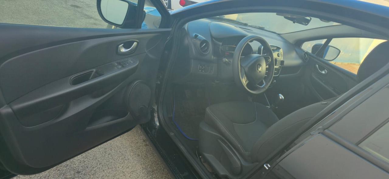 Renault Clio dCi 8V 75 CV 5 porte Duel2