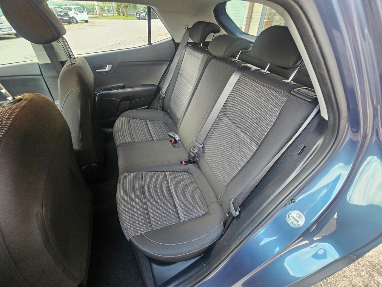 Kia Stonic 1.4 MPI 100 CV Style - Neopatentati