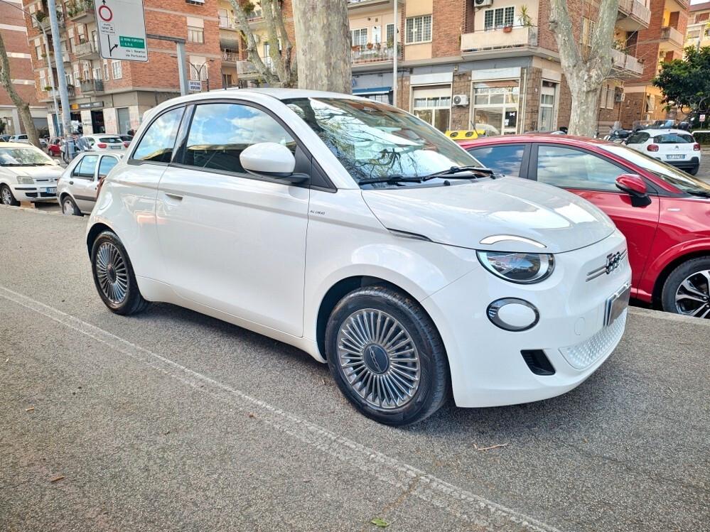 Fiat 500e 42 kWh ITALIANA UNIPRO'
