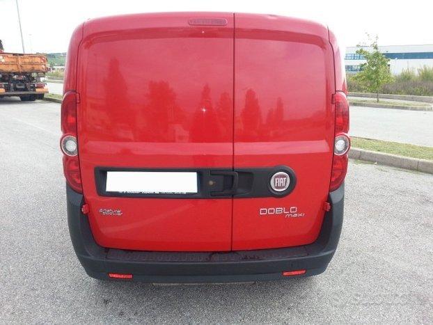 Fiat Doblo 1.4 T-Jet Nat.Pow. Maxi Lamierato SX