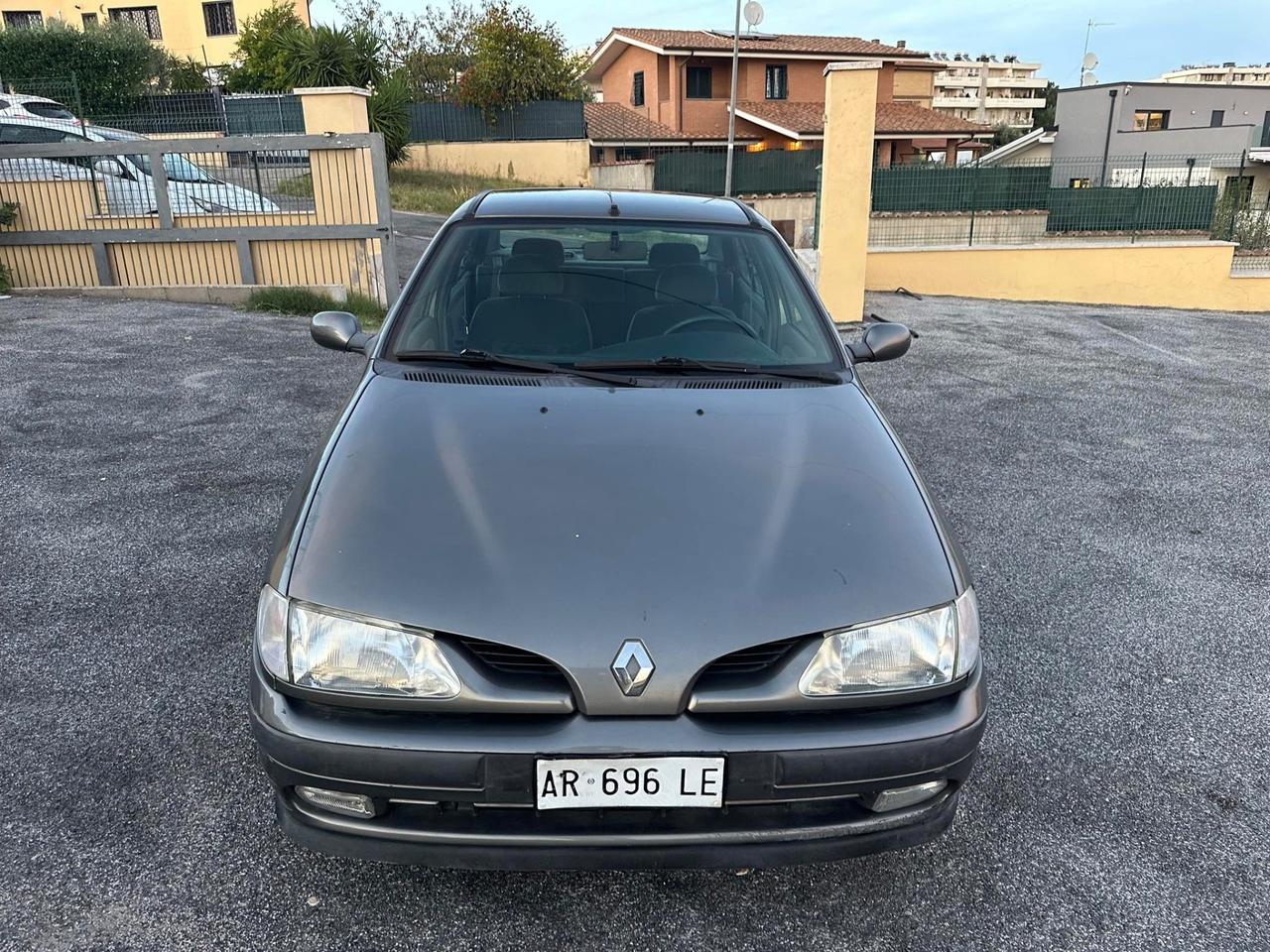 Renault Megane Mégane 1.4 16V cat RTE