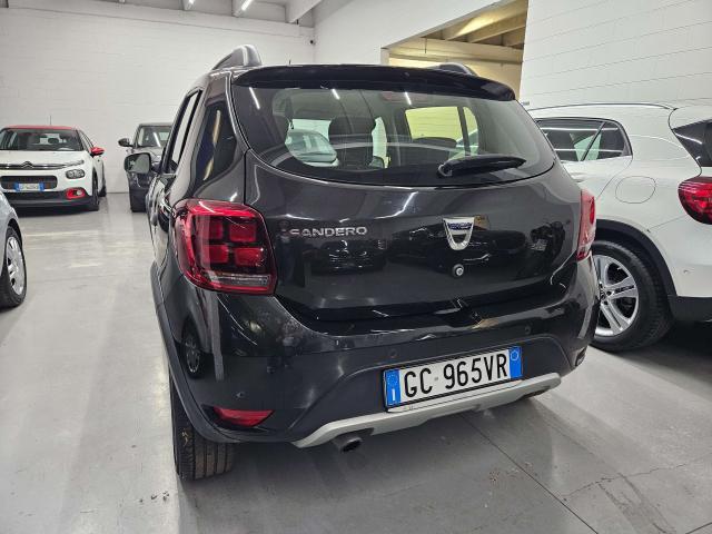 Dacia Sandero Sandero II 2017 Stepway Stepway 15th Anniversary