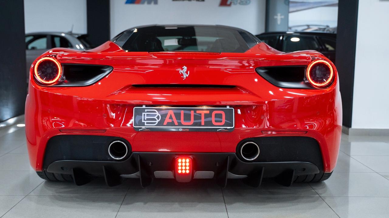 Ferrari 488 GTB 3.9 DCT FULL CARBON CARBOCERAMIC DISPLAY SEDIL