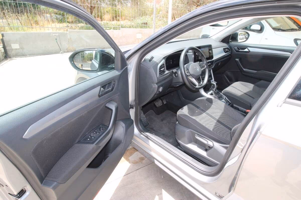 Volkswagen T-Roc 2.0 TDI 150 CV DSG Life26.000km|2025