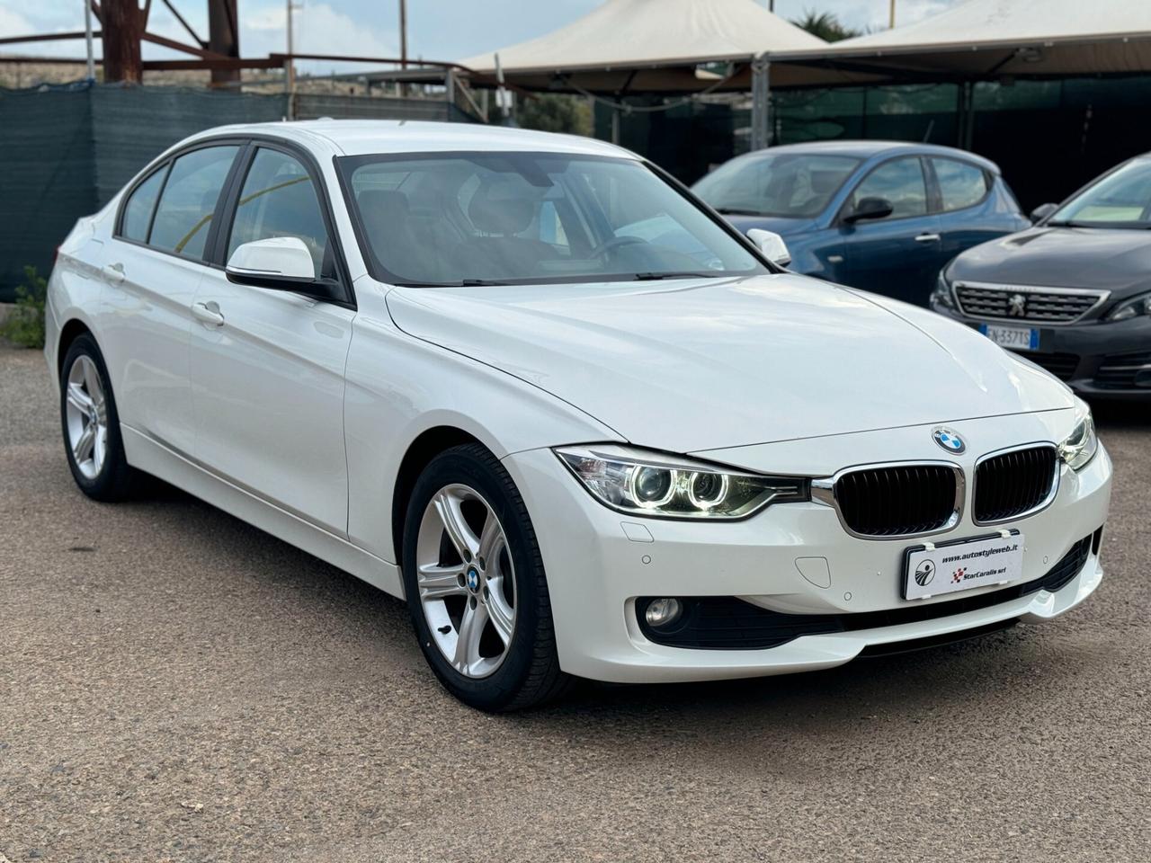 Bmw 318 2.0d 143 Cv Business Auto - 2014