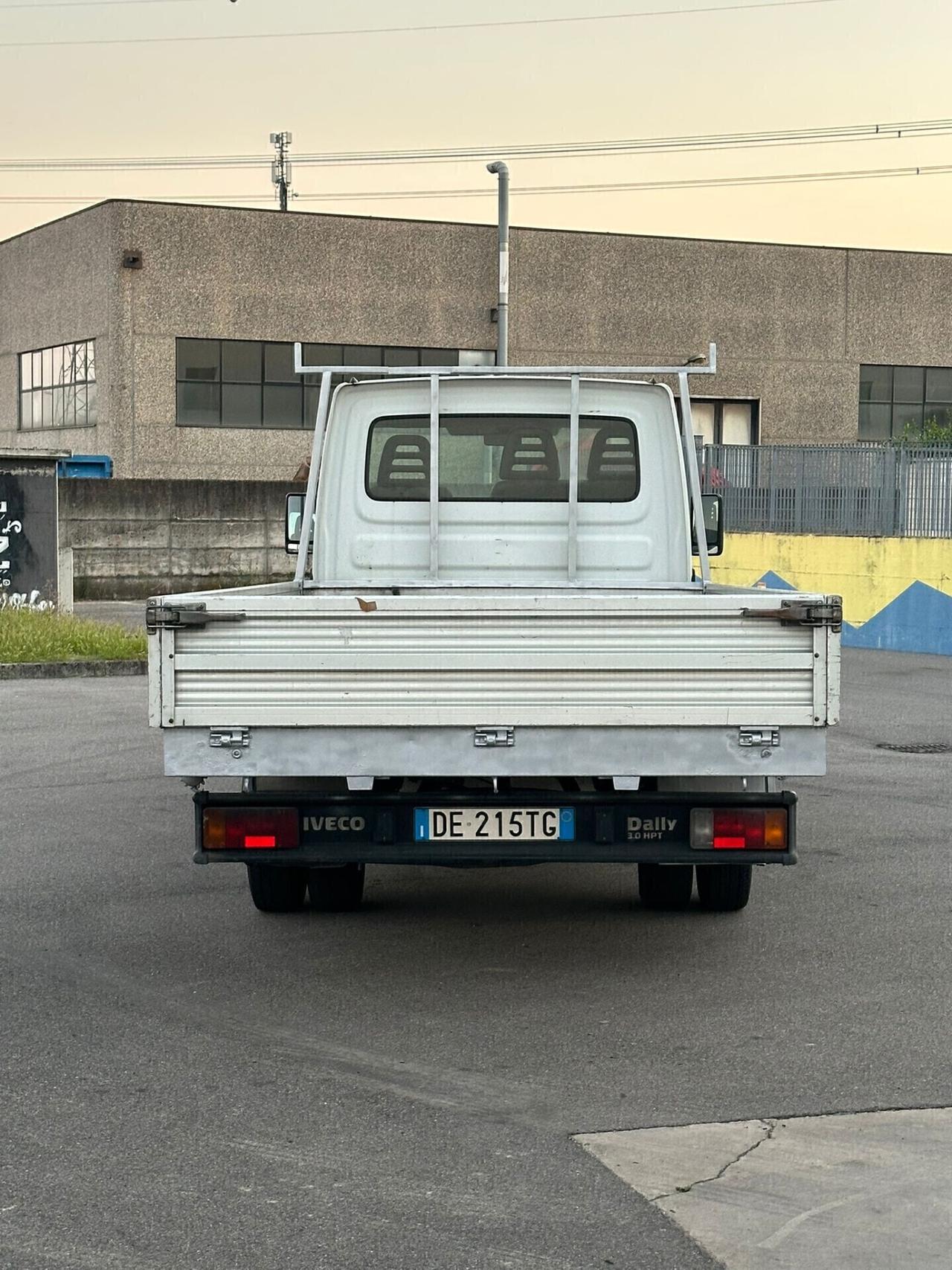 Iveco Daily modello 35c17 con cassone