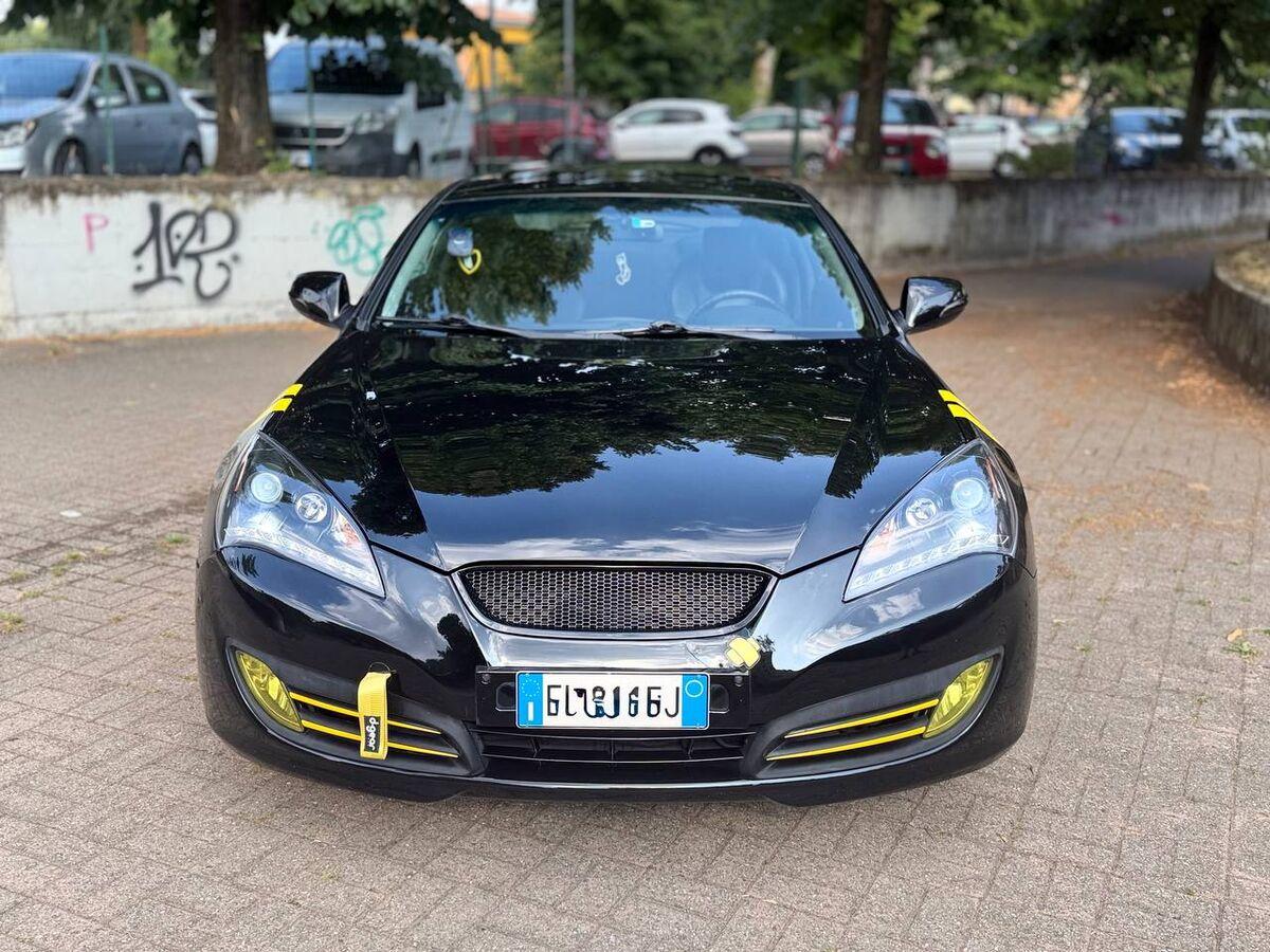 Hyundai Genesis 2.0 turbo Sport