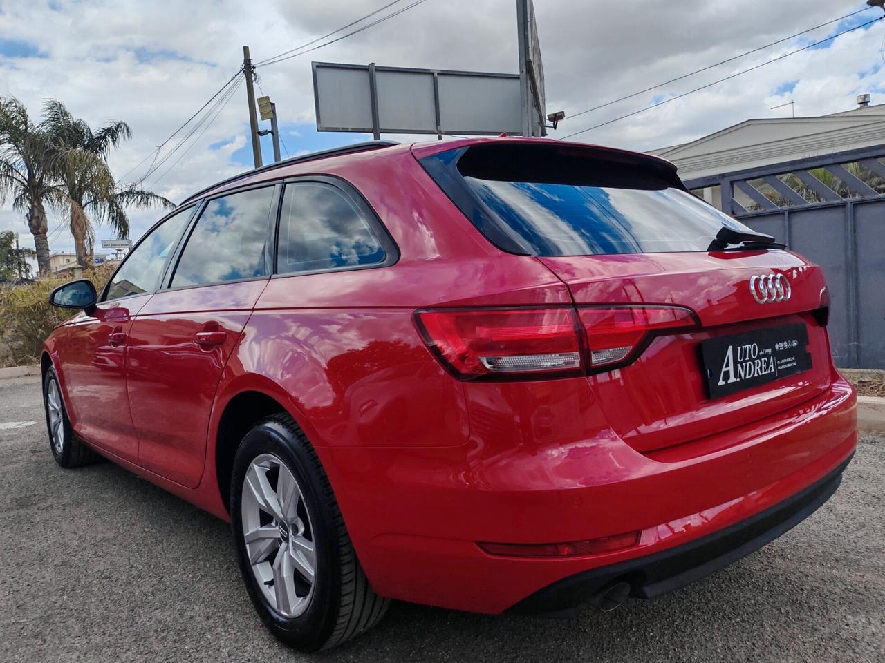 Audi A4 Avant 2.0 TDI 150CV Navig led 2018