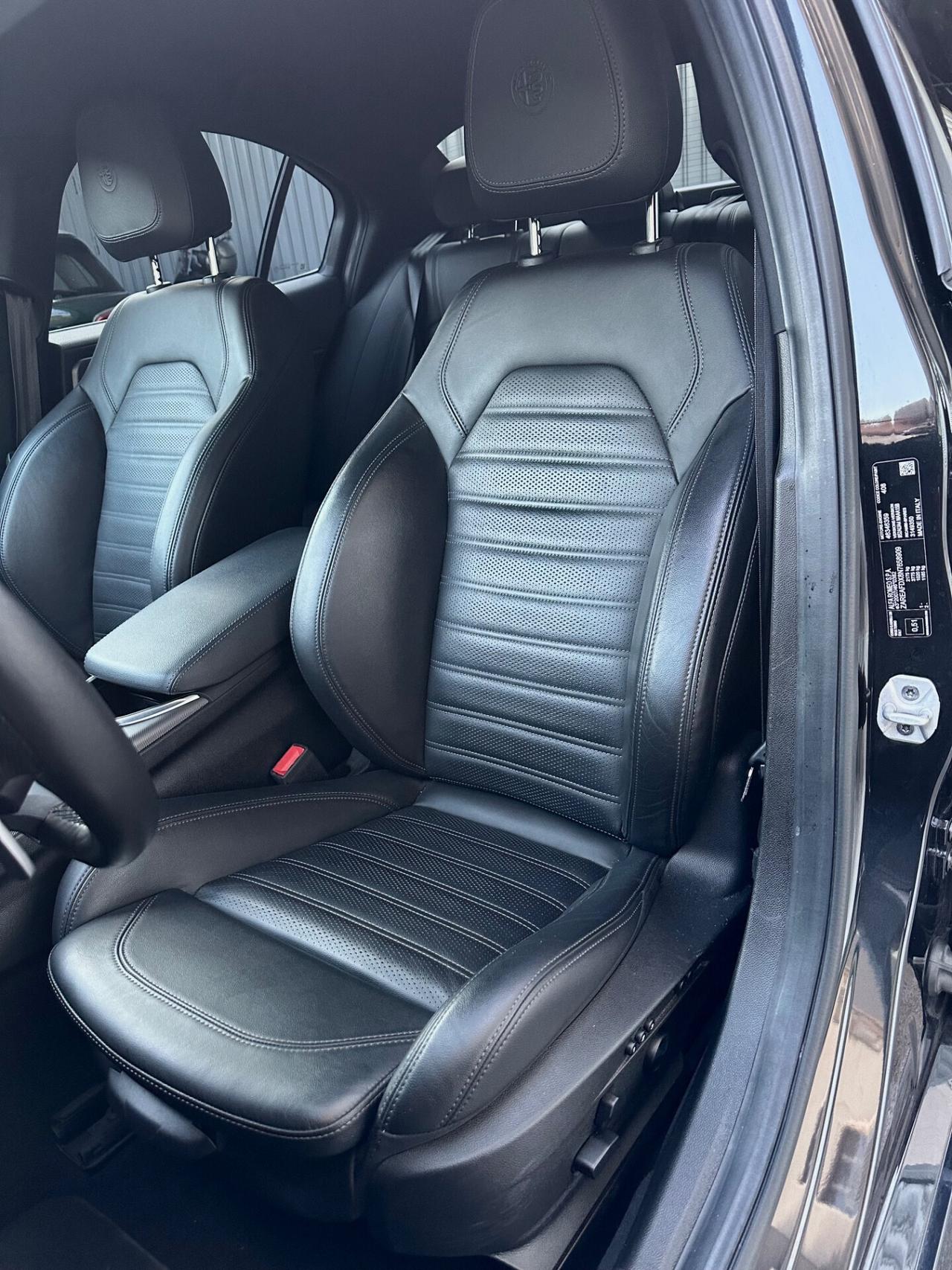 Alfa Romeo Giulia 2.2 TD 210cv AT8 Q4 Veloce