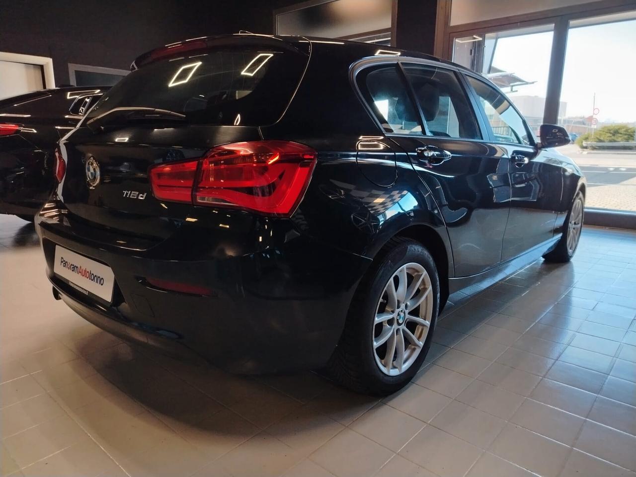 BMW 118 Serie 118d Advantage 5p auto