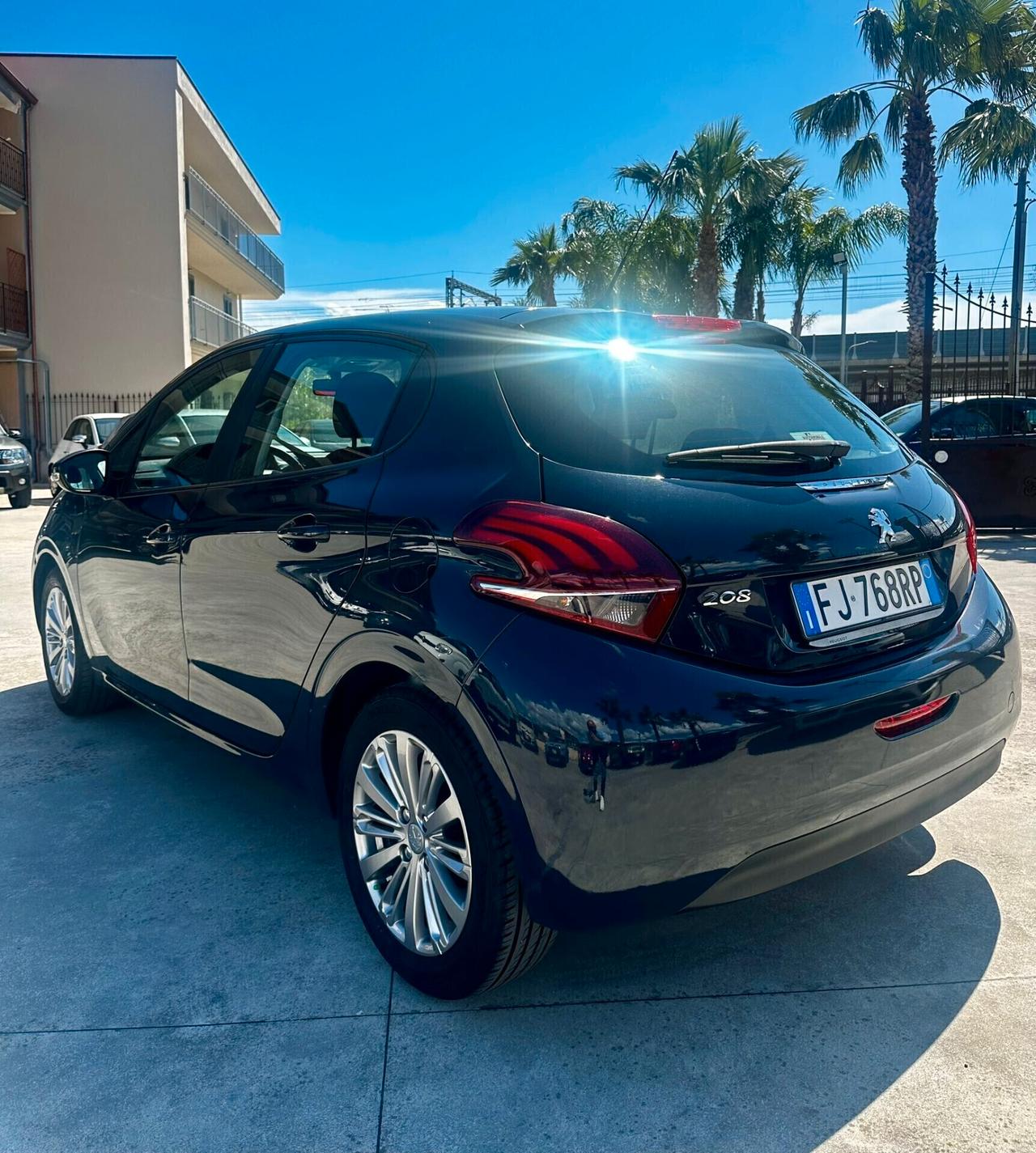 Peugeot 208 BlueHDi 75 5 porte Allure
