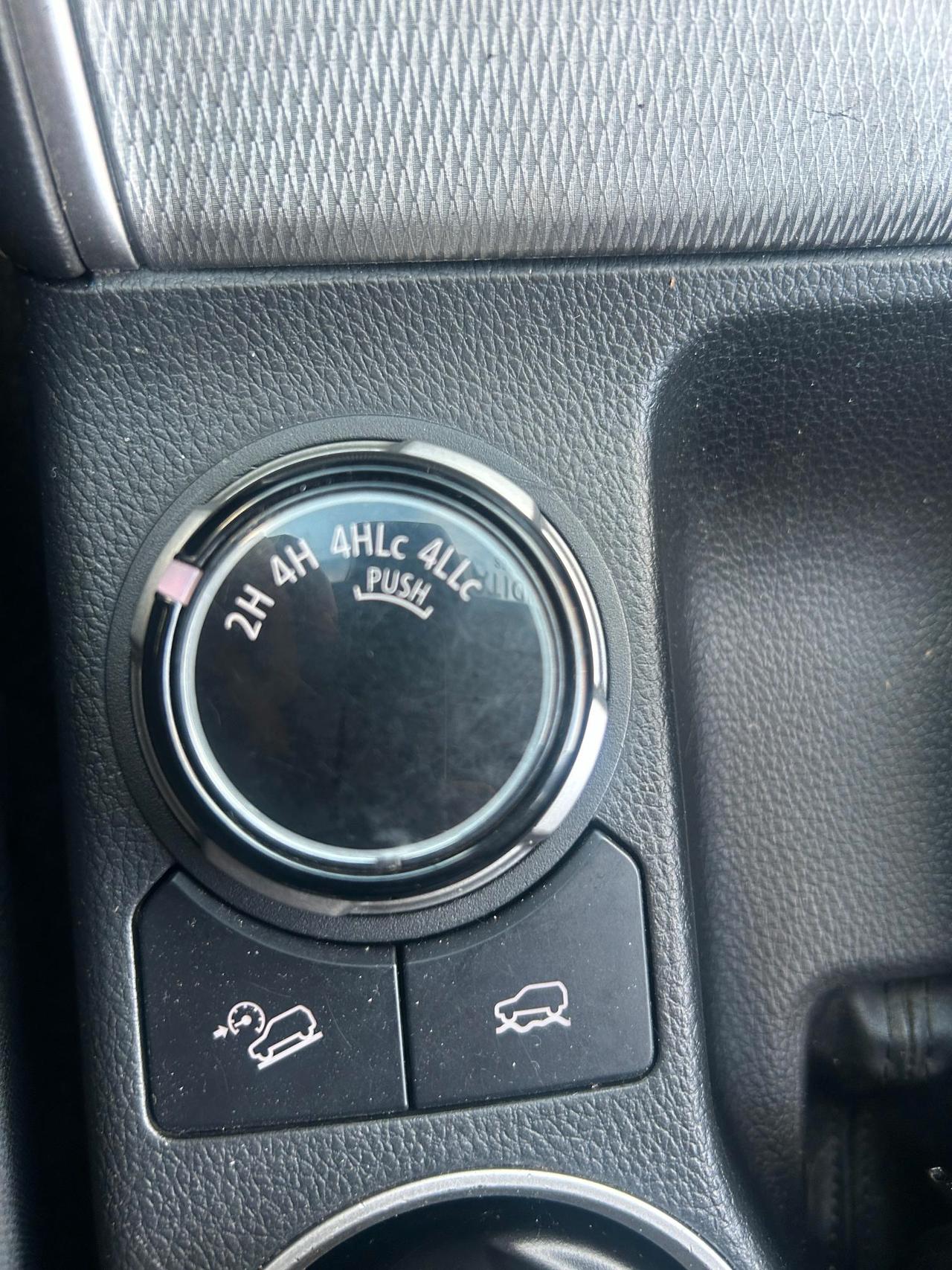 Mitsubishi L200 Double Cab L200 d.cab 2.3d Intense 4wd 150cv