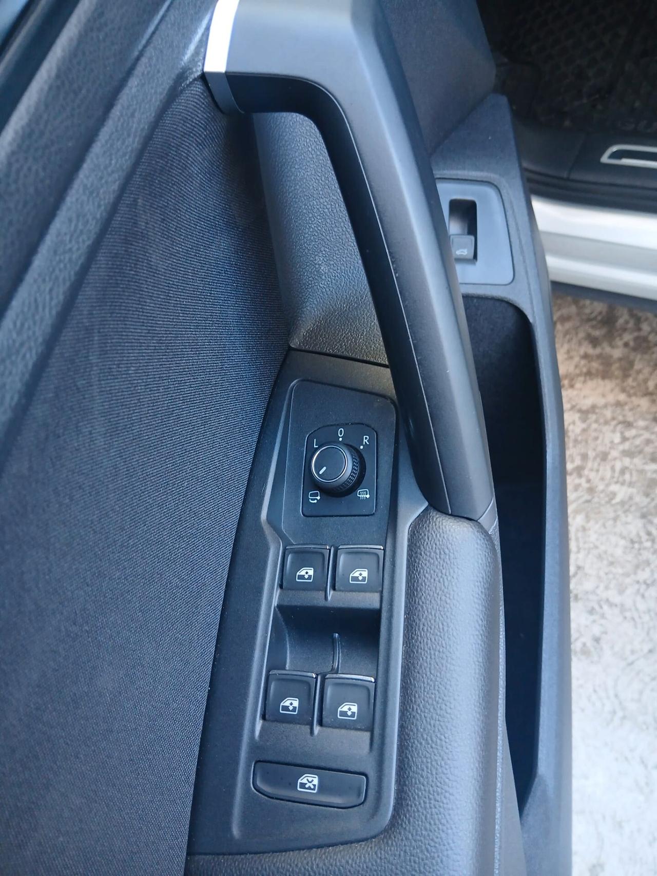 Volkswagen Tiguan 2.0 TDI 150 CV SCR DSG 4MOTION Elegance