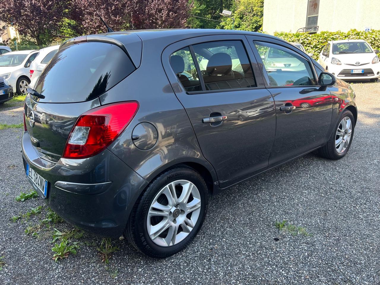 Opel Corsa 1.2 5 porte Elective