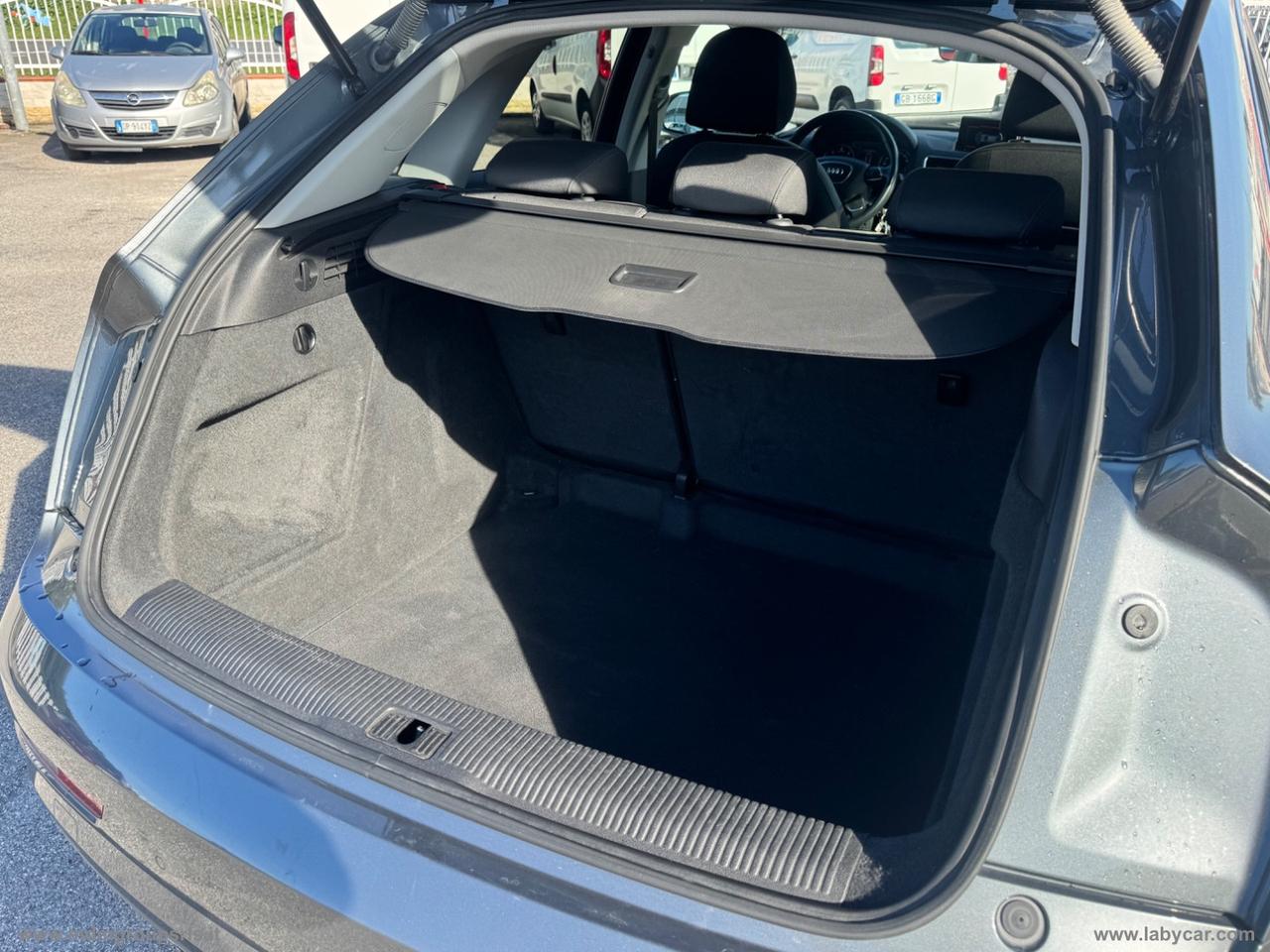 AUDI Q3 2.0 TDI 120CV Sport OK NEOPATENTATI