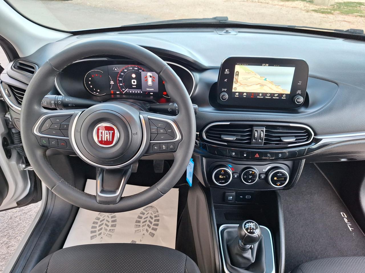 Fiat Tipo 1.6 MJT 130 CV SW LOUNGE NAVI LED