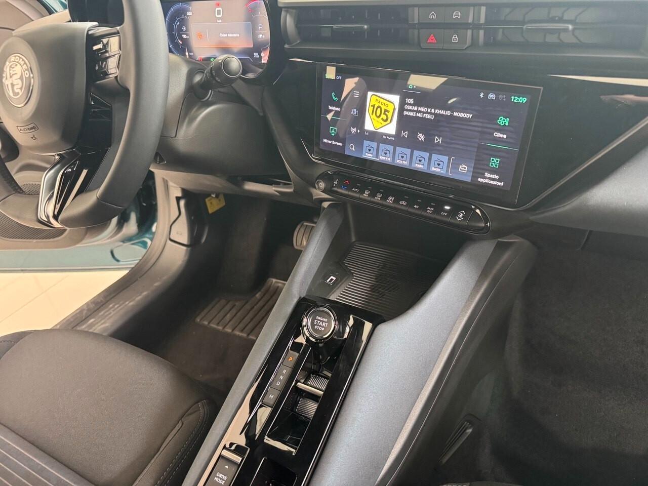 Alfa Romeo Junior 1.2 145 CV Hybrid eDCT6