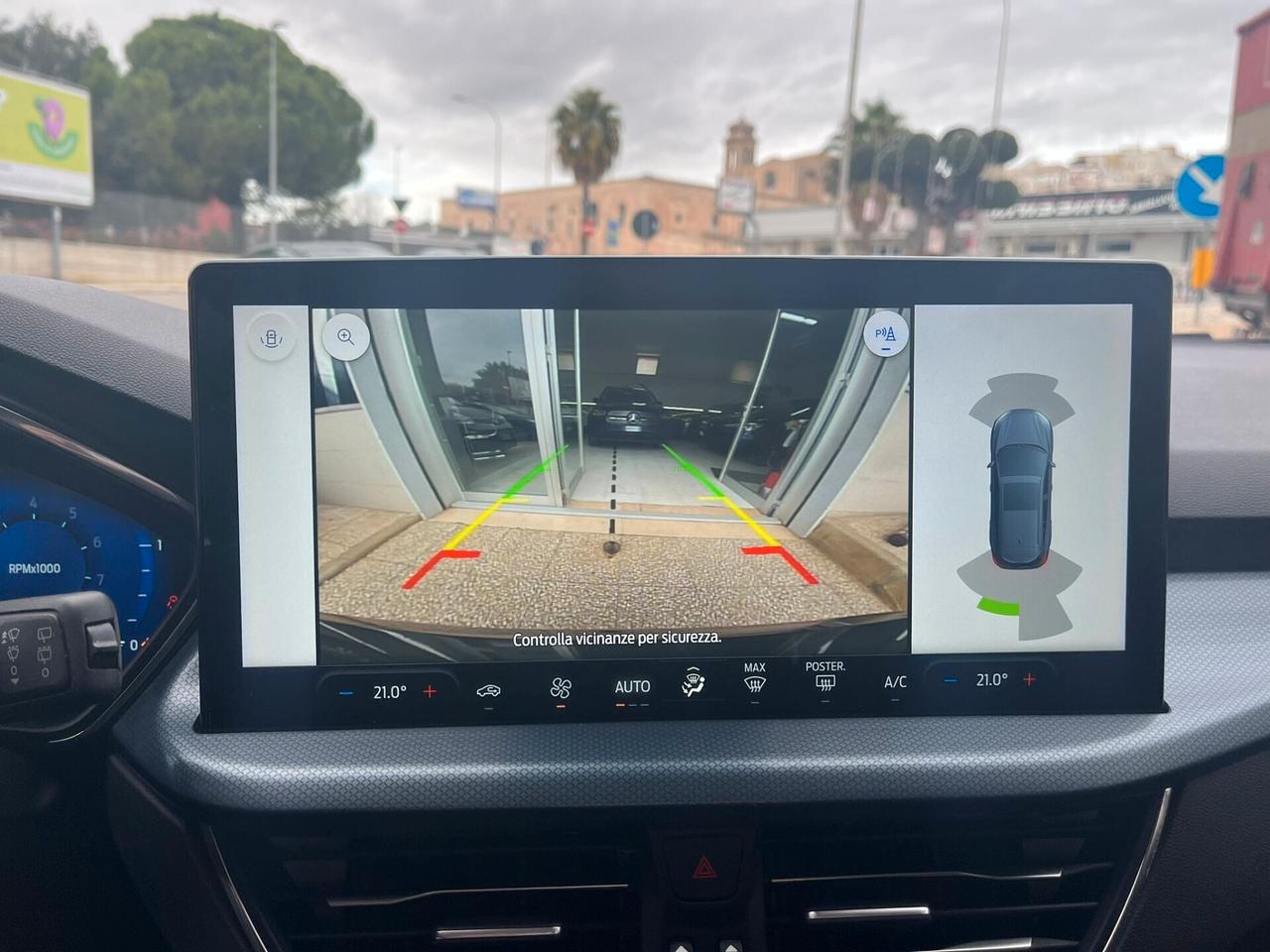 Ford Focus 1.0 EcoBoost Hybrid 125 CV Active