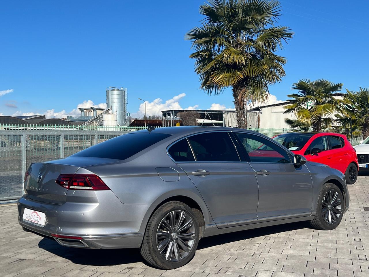 Volkswagen Passat 2.0 TDI DSG Executive FINANZIABILE