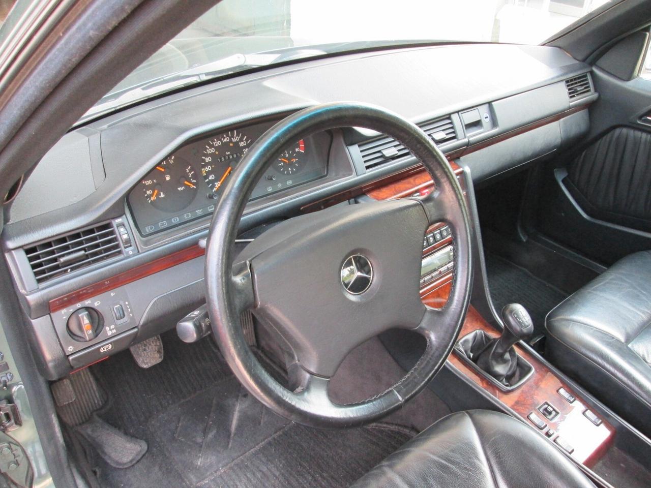 Mercedes-benz 300 CE-24 cat Coupé