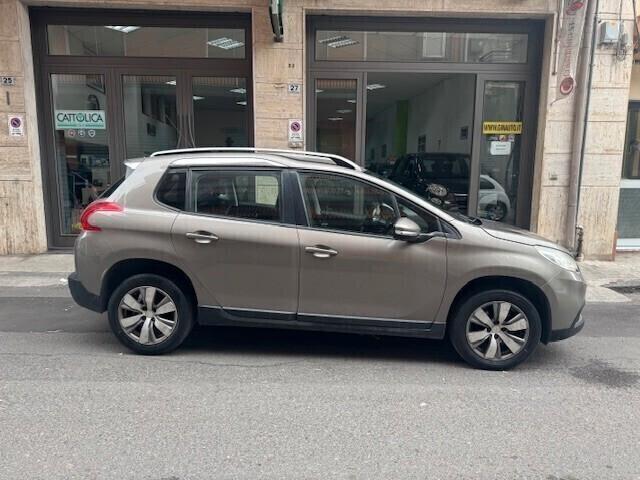 Peugeot 2008 1.6 HDi -Turbo Diesel - 2015