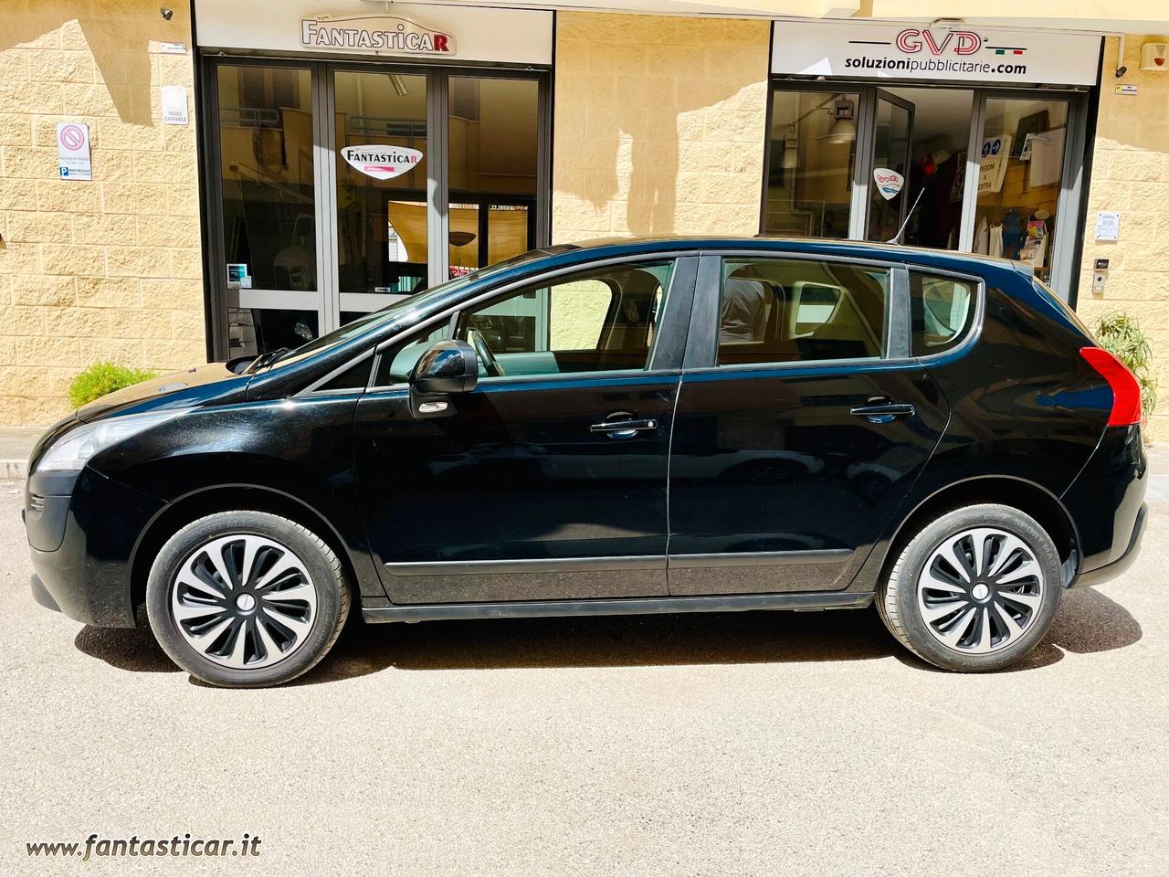 Peugeot 3008 1.6 HDi 115CV Access