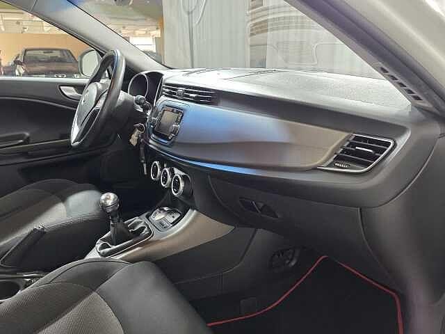 Alfa Romeo Giulietta 1.4 Turbo 120 CV Distinctive