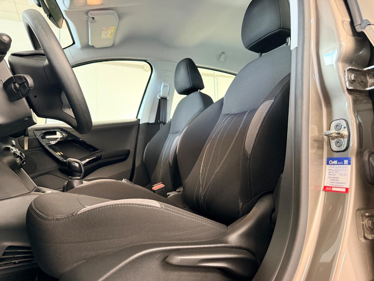 Peugeot 208 PureTech 82 5 porte Allure