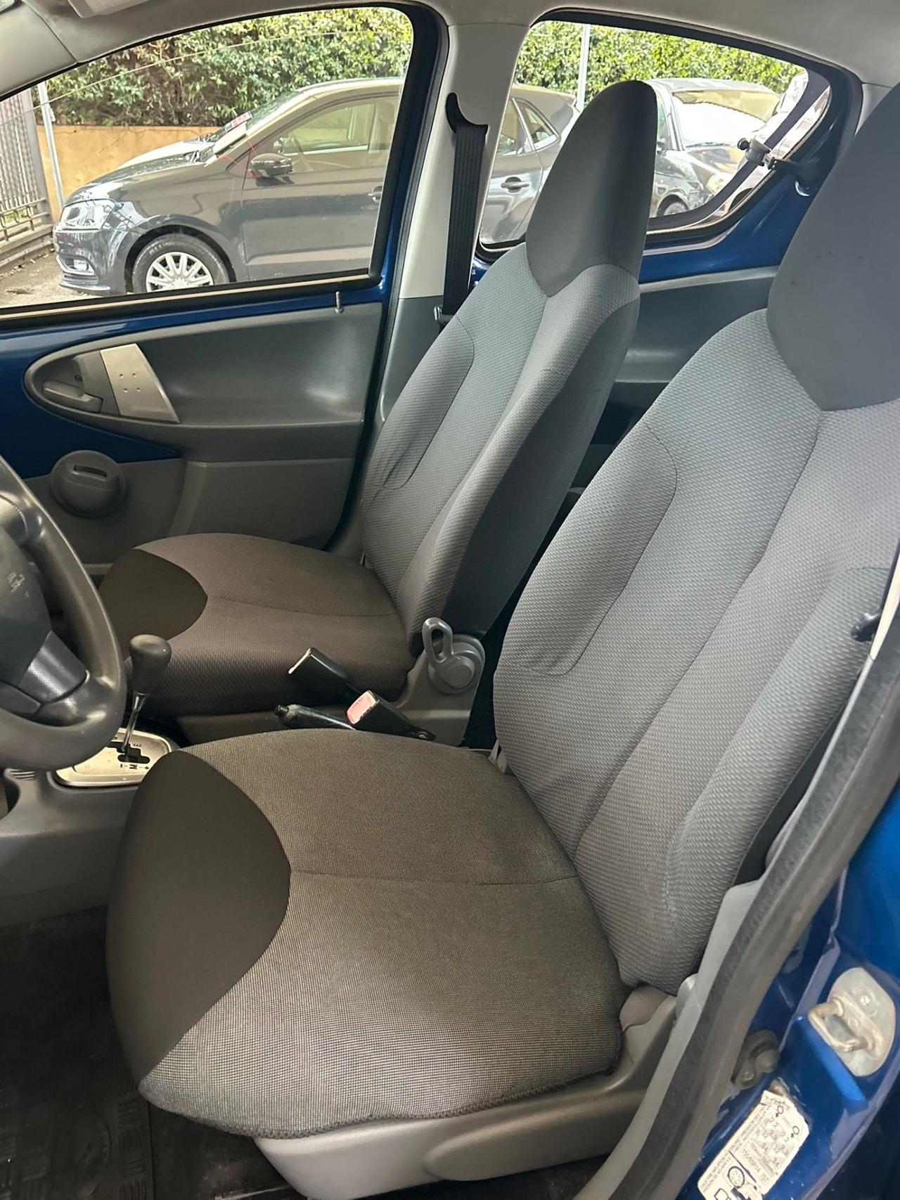 Toyota Aygo 1.0 12V VVT-i 5 porte Griffe