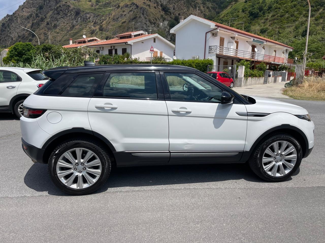 Land Rover Range Evoque 2.0 TD4 150 CV 5p. SE Dynamic