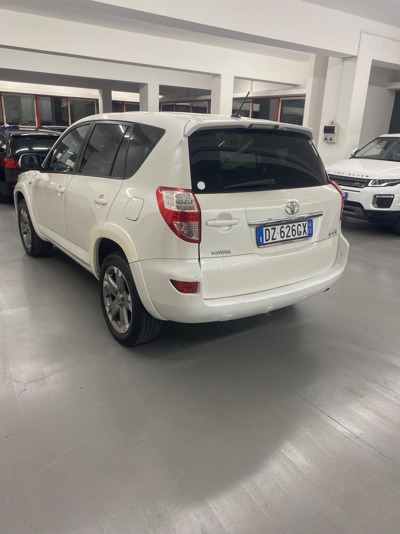 Toyota RAV 4 RAV4 2.2 D-4D 150 CV DPF Exclusive