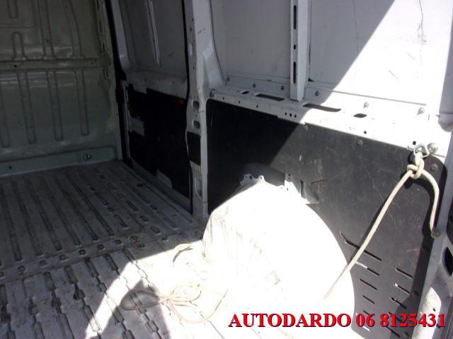 PEUGEOT Boxer 33 2.2 BlueHDi 140 S&S PM-TM Furgone