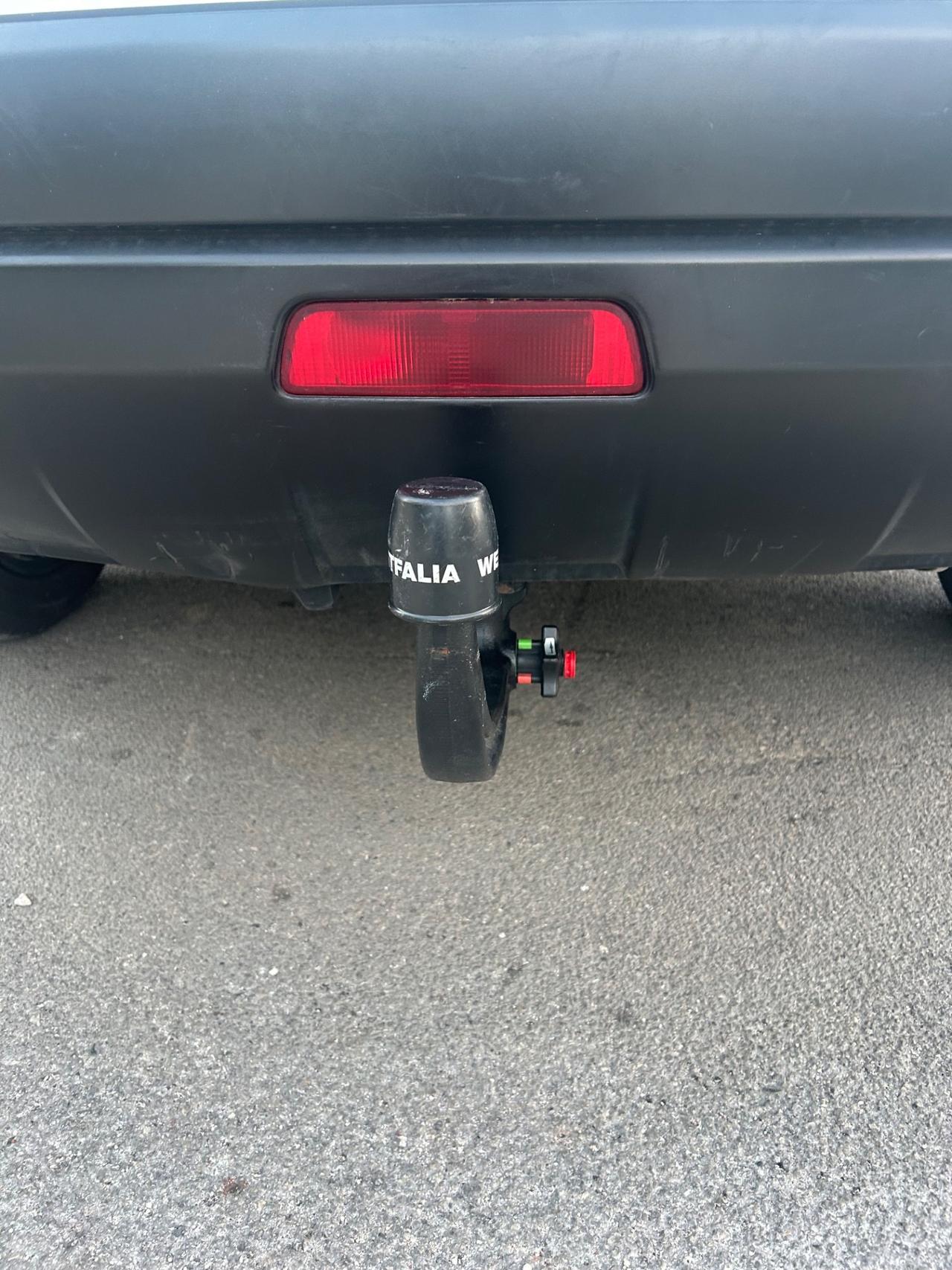 Nissan Qashqai 1.5 dCi DPF 360