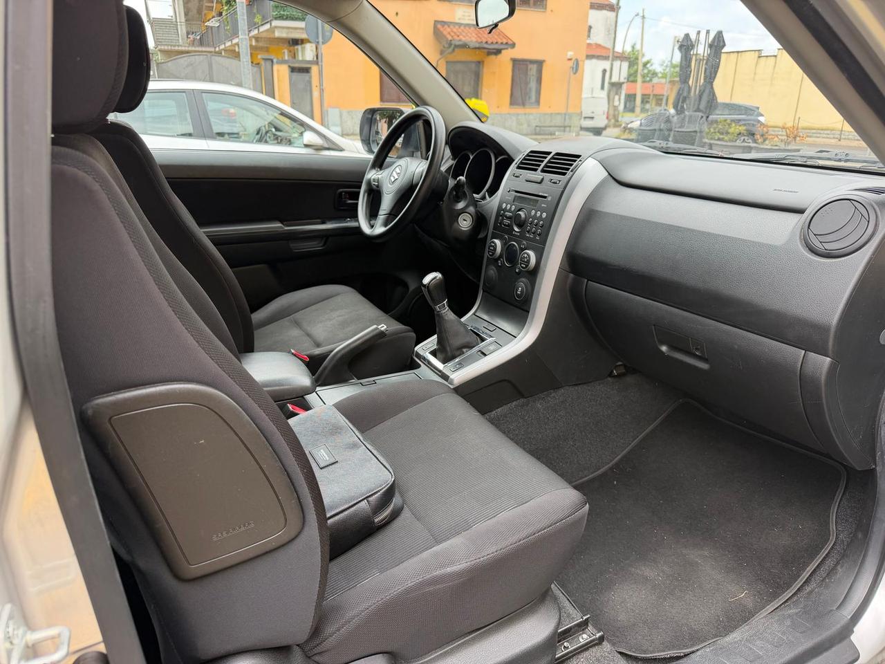 Suzuki Grand Vitara 1.6 EVULUTION #12020