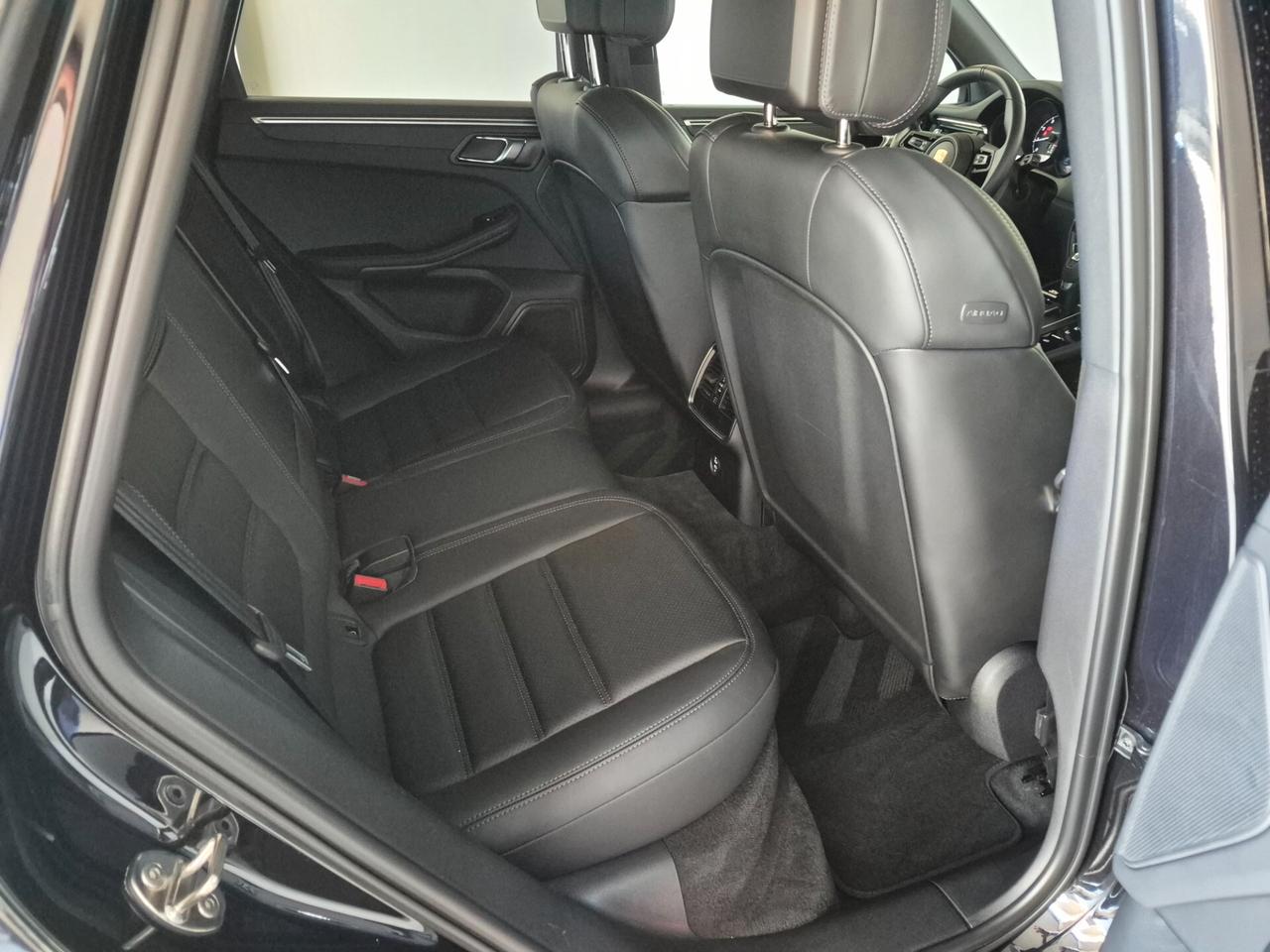 Porsche Macan 2.0 T SCARICHI SPORTIVI SOSPENSIONI PNEUMATICHE