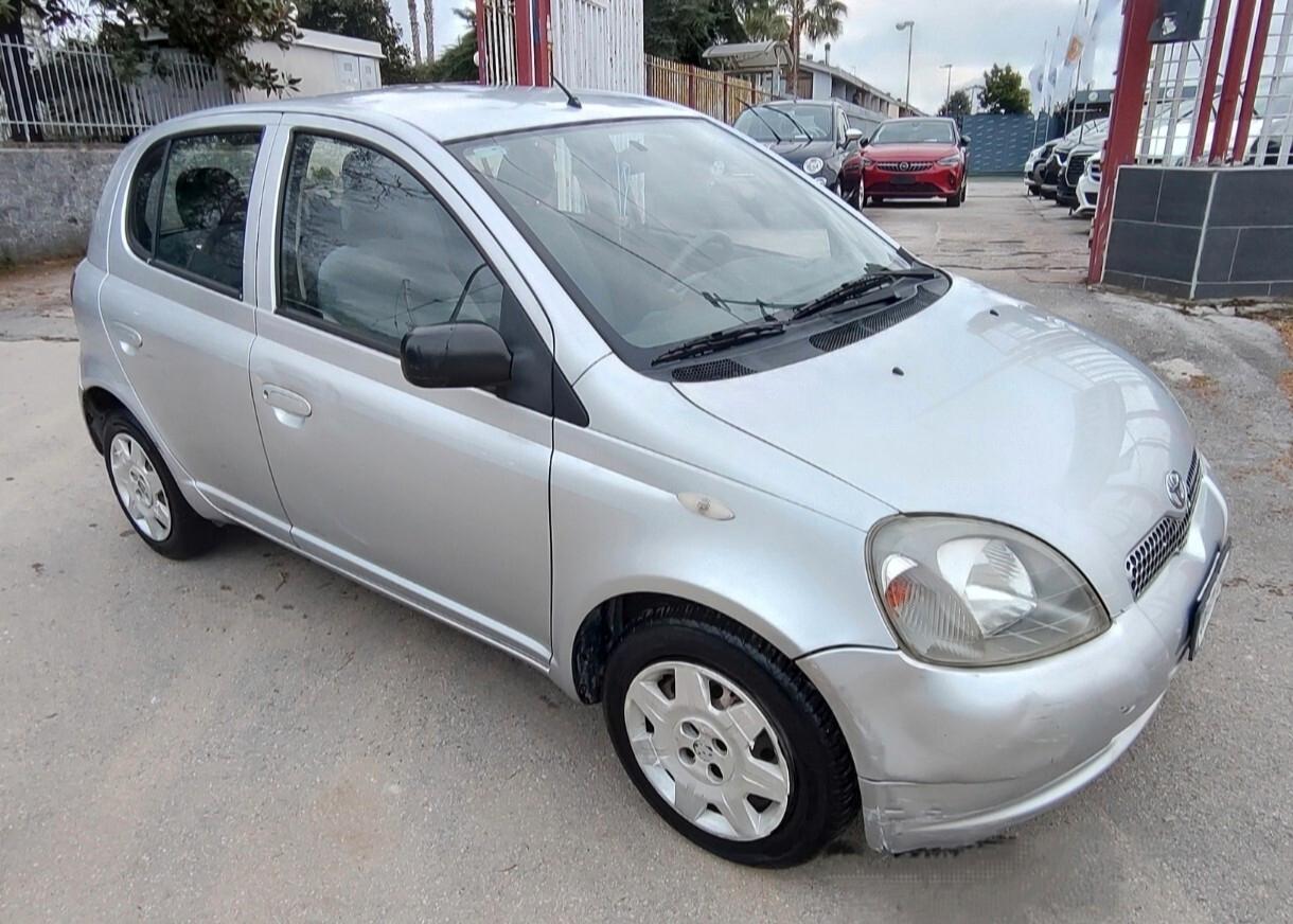 Toyota Yaris 1.0 BENZINA 5 porte Sol